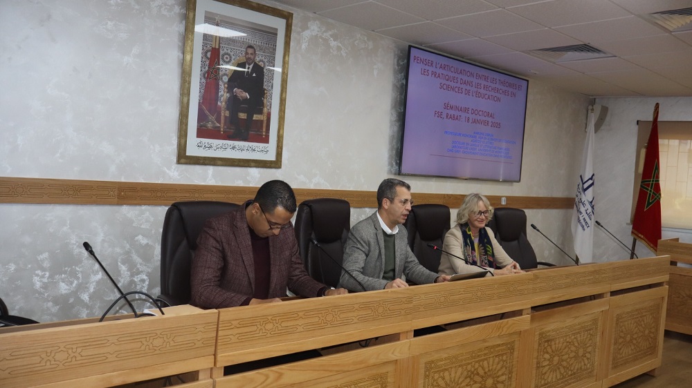  journée de formation doctorale Sous le thème : "Penser l’articulation entre théories et pratiques dans les recherches en sciences de l’éducation"